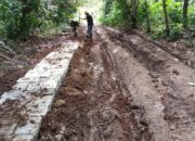 Penuhi Kebutuhan Warga, Pemdes Matayangan Bangun Jalan Balok Beton