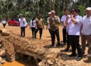 Tinjau Lokasi Banjir Di Bakan, Wabup Doni Lumenta Ungkap Penyebab Bencana
