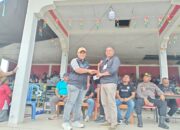 Pengusaha sukses Guril Sulaiman Serahkan Bantuan Dana Pengadaan Stainless Sholat Id Desa Mopusi