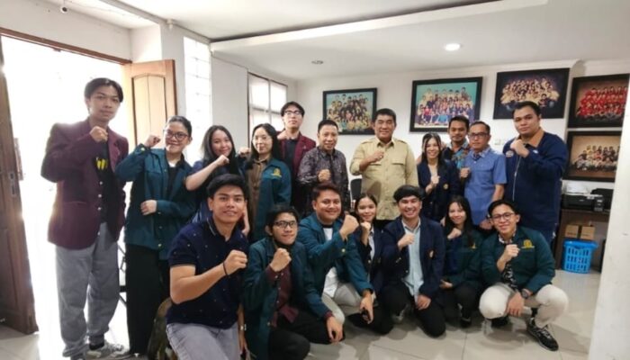 Gubernur Yulius Selvanus Tinjau Asrama Mahasiswa Sulut di Bandung, Canangkan Program Beautifikasi
