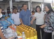 Gerakan Pangan Murah Dibuka Ny. Anik Yulius Selvanus, Warga Antusias Sambut Harga Terjangkau Jelang Natal