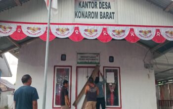 Warga Segel Kantor Desa Konarom Barat, Desak Copot Sangadi Terkait Dugaan Perselingkuhan