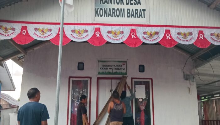 Warga Segel Kantor Desa Konarom Barat, Desak Copot Sangadi Terkait Dugaan Perselingkuhan